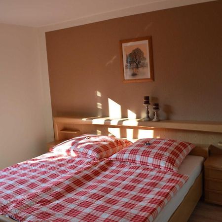 Ferienwohnung Schmidt, 95131 라우더펜 외부 사진